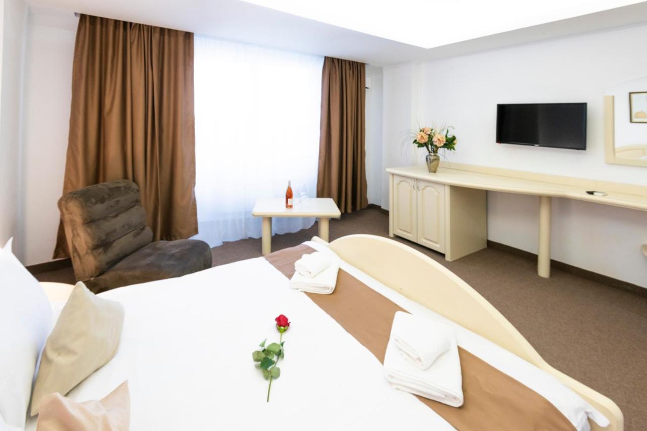 Hotel Randy Constanta Ngoại thất bức ảnh