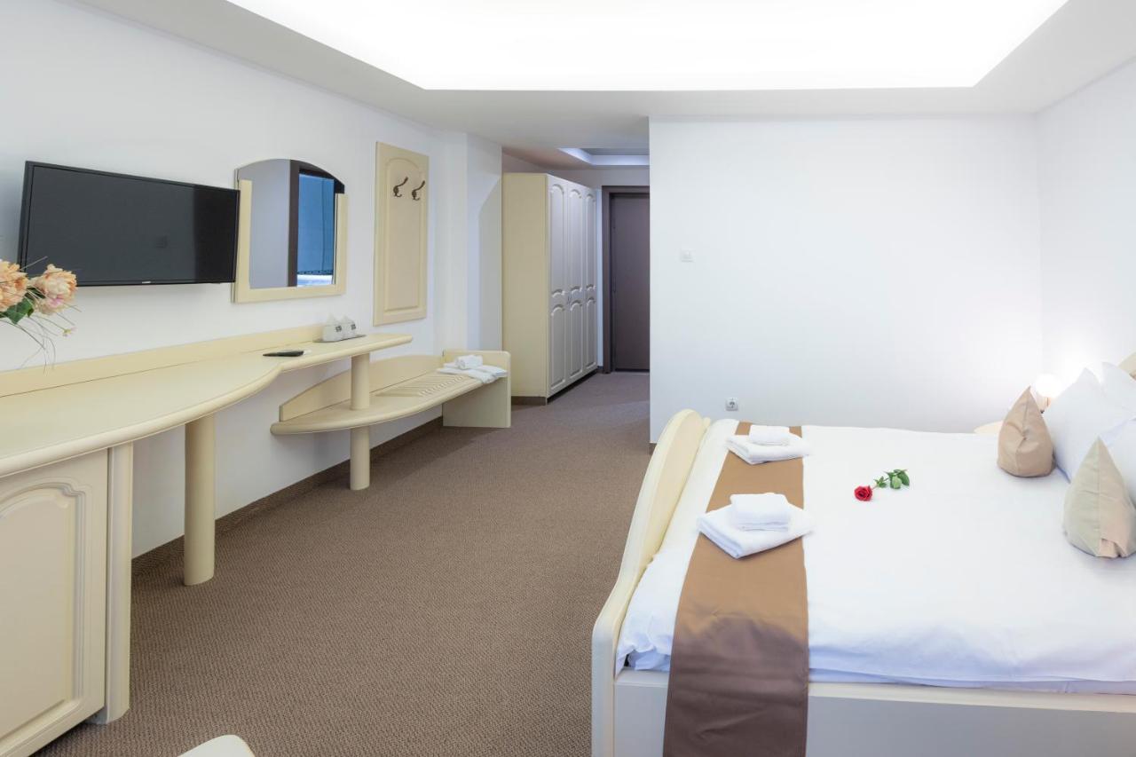 Hotel Randy Constanta Ngoại thất bức ảnh