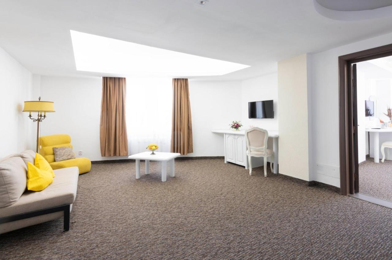 Hotel Randy Constanta Ngoại thất bức ảnh