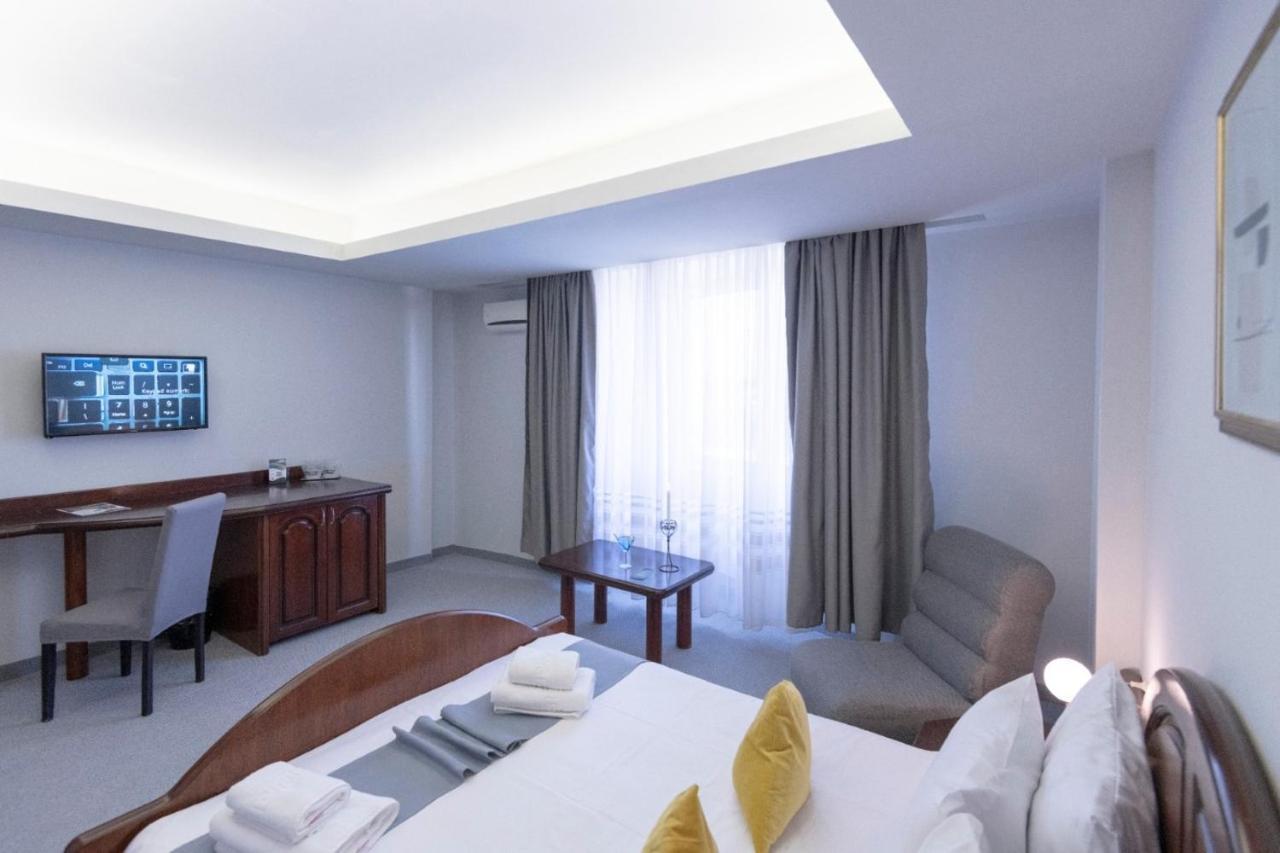 Hotel Randy Constanta Ngoại thất bức ảnh