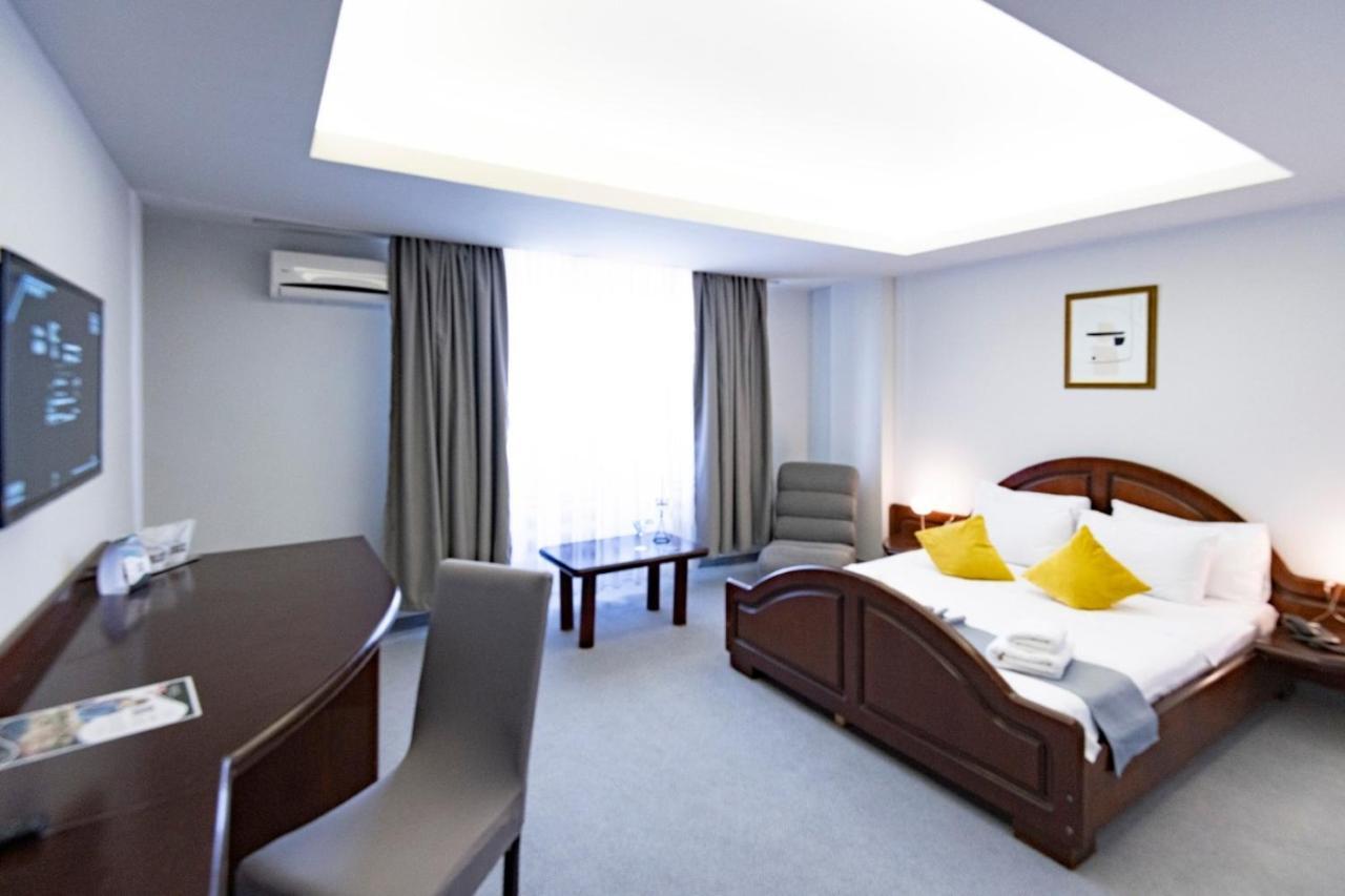 Hotel Randy Constanta Ngoại thất bức ảnh